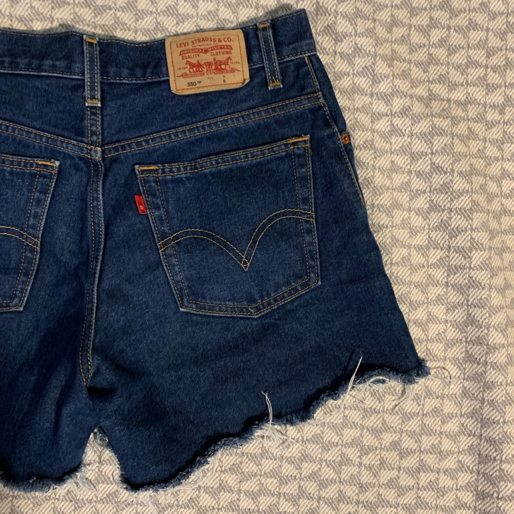 Levis 550 Cut Off Cut Off Shorts
